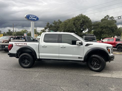 Used 2024 Ford F150 Raptor AWD/4WD image 8