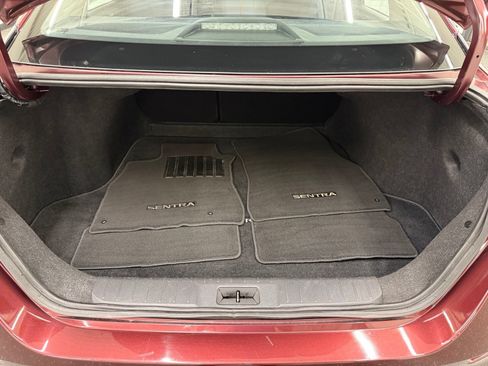 Used 2024 Nissan Sentra SV FWD image 5