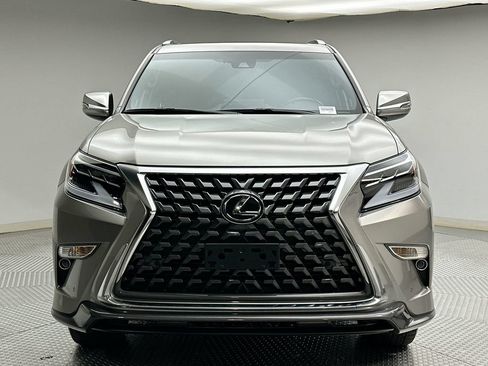 Used 2023 Lexus GX 460 Premium w/ Accessory Package AWD/4WD image 16