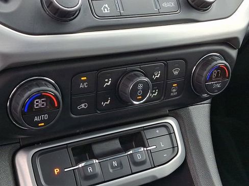 Used 2020 GMC Acadia SLT w/ LPO, Floor Liner Package image 20