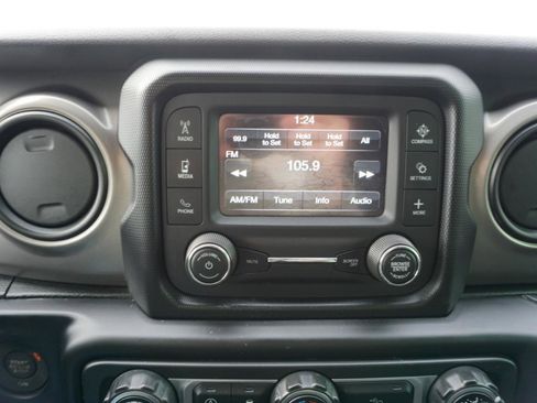 Used 2019 Jeep Wrangler Unlimited Sport S image 11