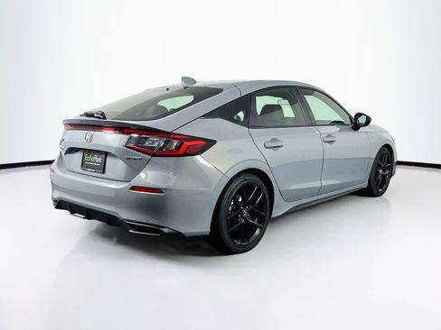 Used 2025 Honda Civic Sport image 9
