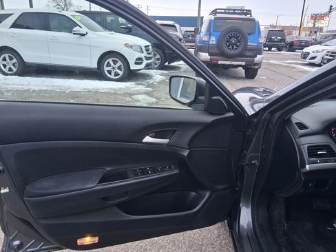 Used 2011 Honda Accord LX-P image 10