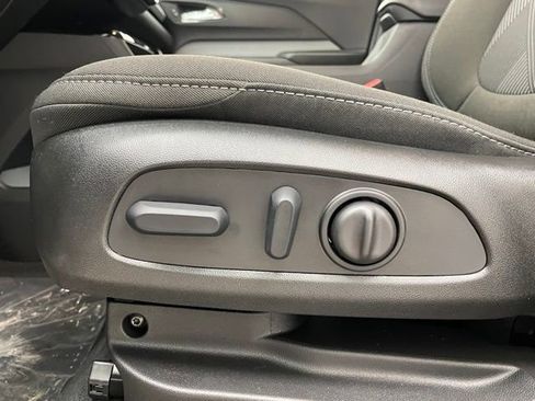 New 2027 Chevrolet Bolt LT w/ Comfort Package FWD image 9