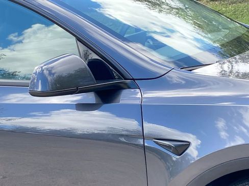 Used 2024 Tesla Model Y Long Range image 19