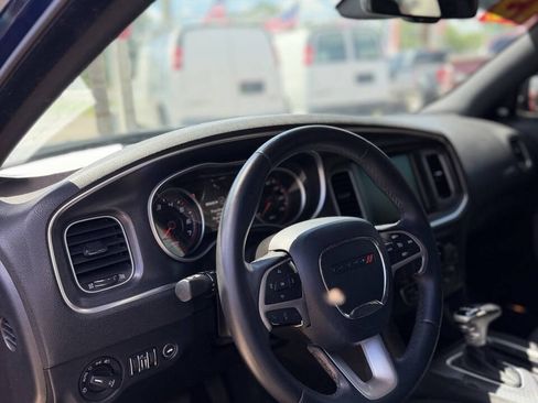 Used 2015 Dodge Charger SXT RWD image 15
