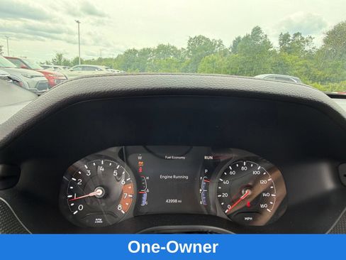 Used 2025 Jeep Compass Trailhawk AWD/4WD image 13