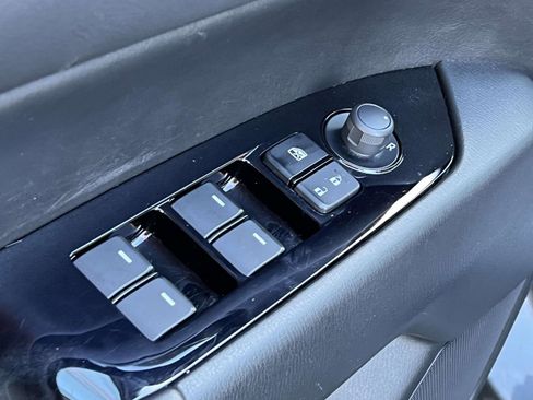 Used 2023 MAZDA CX-5 AWD 2.5 S w/ Select Package image 17