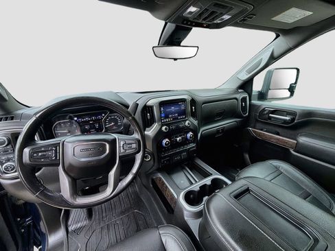 Used 2022 GMC Sierra 3500 Denali w/ Denali Ultimate Package AWD/4WD image 9