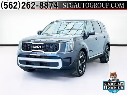 Used 2025 Kia Telluride EX w/ EX Captain's Chair Package