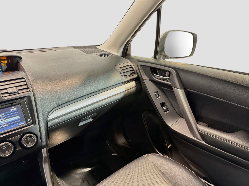 Used 2014 Subaru Forester 2.5i Limited AWD/4WD image 18