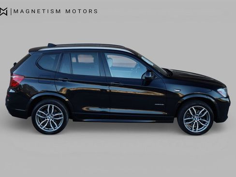 Used 2017 BMW X3 xDrive28i image 3