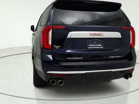 Used 2023 GMC Yukon Denali AWD/4WD image 4