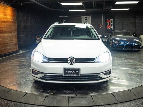 Used 2018 Volkswagen Golf SEL FWD image 4