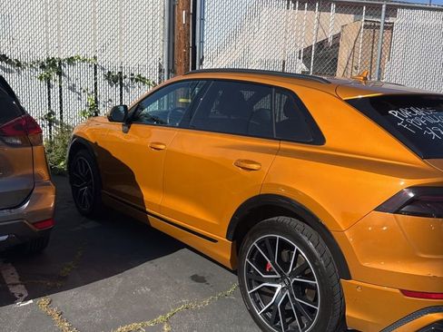 Used 2019 Audi Q8 Prestige image 2