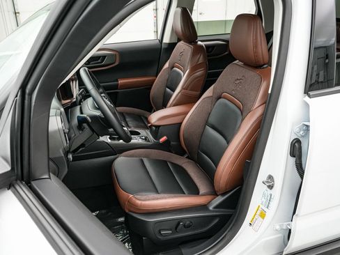 Certified 2025 Ford Bronco Sport Outer Banks w/ Outer Banks Tech Package+ image 12