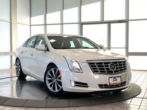 Used 2013 Cadillac XTS Premium image 1