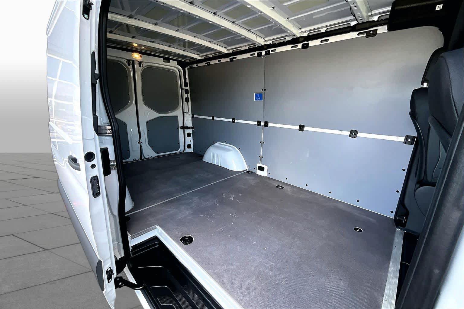 Used 2026 Mercedes-Benz Sprinter 2500 image 19