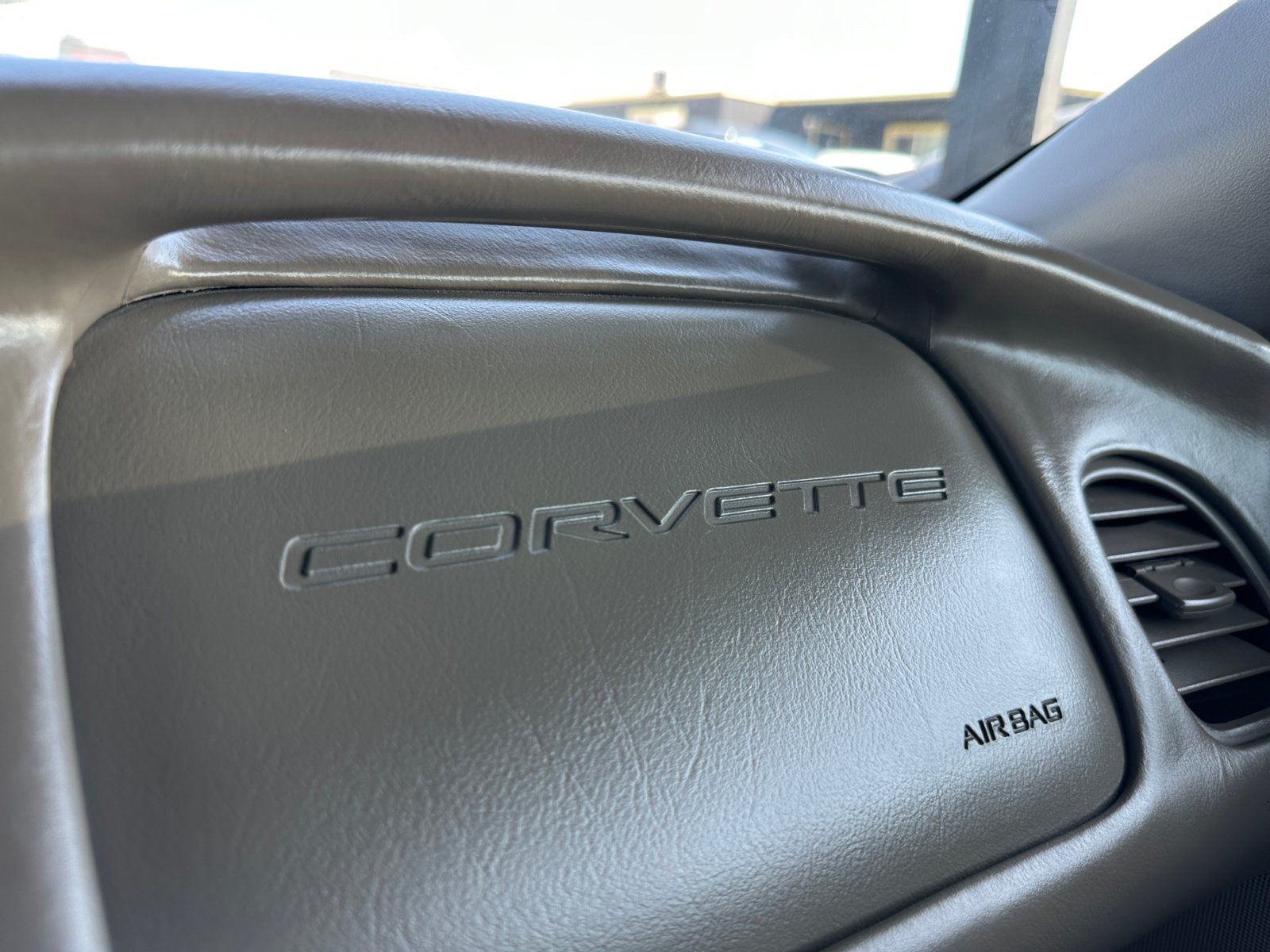 Used 2004 Chevrolet Corvette Convertible w/ Preferred Equipment Group RWD image 24