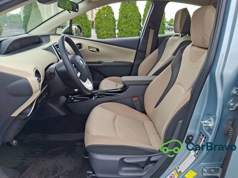 Used 2017 Toyota Prius Three FWD image 14