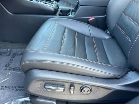 Used 2025 Honda CR-V Sport-L image 14