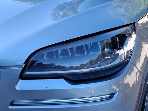 Used 2020 Lincoln Aviator Reserve w/ Elements Package Plus AWD/4WD image 9