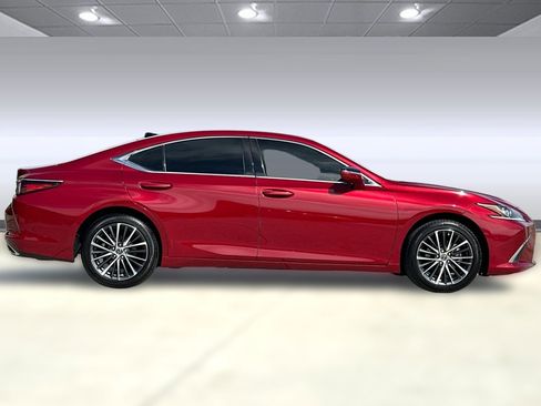 Used 2024 Lexus ES 350 w/ Premium Package image 7