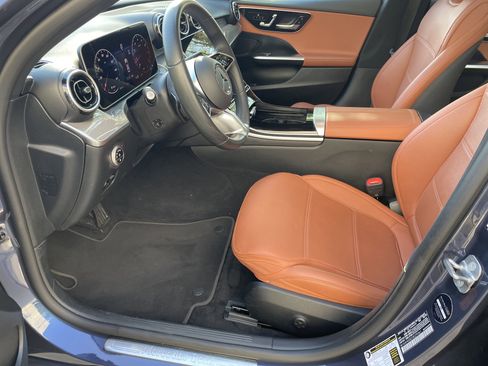 Used 2025 Mercedes-Benz C 300 Sedan image 22