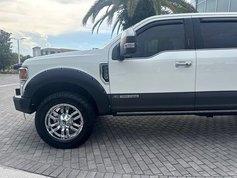 Used 2021 Ford F250 Limited AWD/4WD image 7
