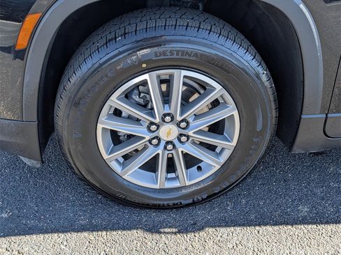 Used 2023 Chevrolet Traverse LT image 31