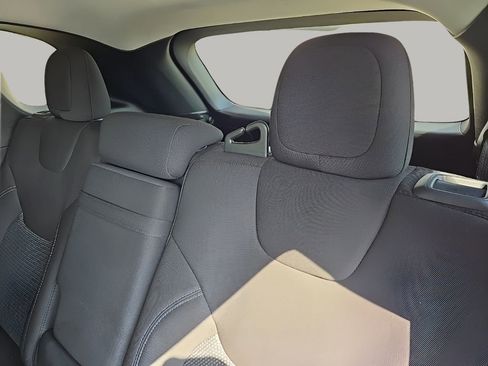 Used 2019 Jeep Cherokee Latitude w/ Popular Appearance Group image 20