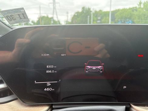 Used 2025 Audi Q5 Premium w/ Convenience Package AWD/4WD image 2