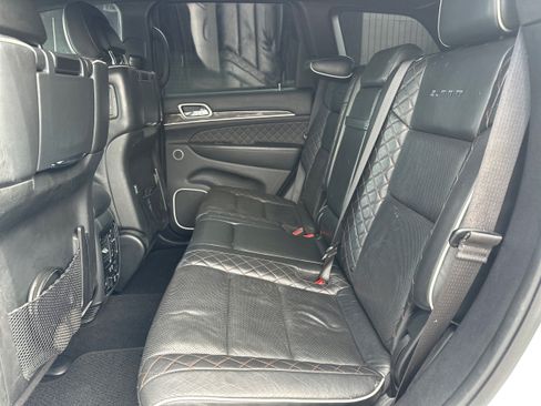 Used 2019 Jeep Grand Cherokee Summit AWD/4WD image 10