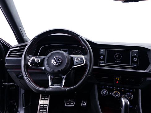 Used 2020 Volkswagen Jetta GLI FWD image 3