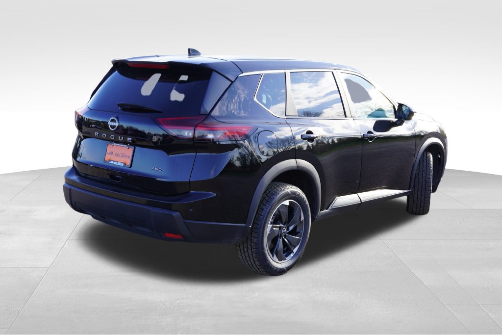 Used 2025 Nissan Rogue SV AWD/4WD image 5