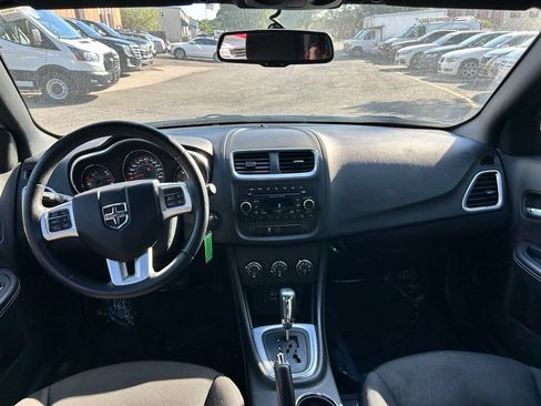 Used 2013 Dodge Avenger SXT FWD image 23