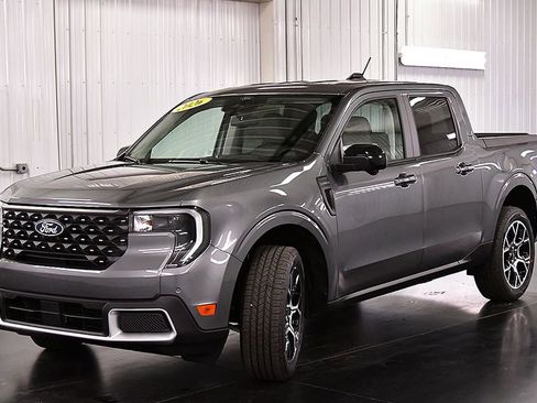 New 2026 Ford Maverick Lariat AWD/4WD image 3