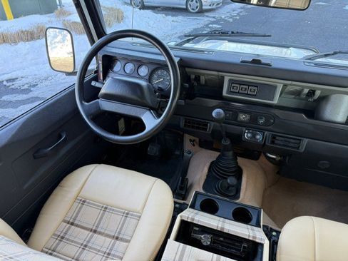 Used 1995 Land Rover Defender 90 image 35