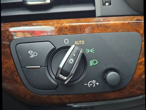 Used 2019 Audi A4 2.0T Premium w/ Convenience Package image 21