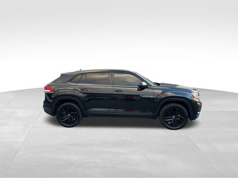 Used 2022 Volkswagen Atlas Cross Sport SE w/ Panoramic Sunroof Package image 6