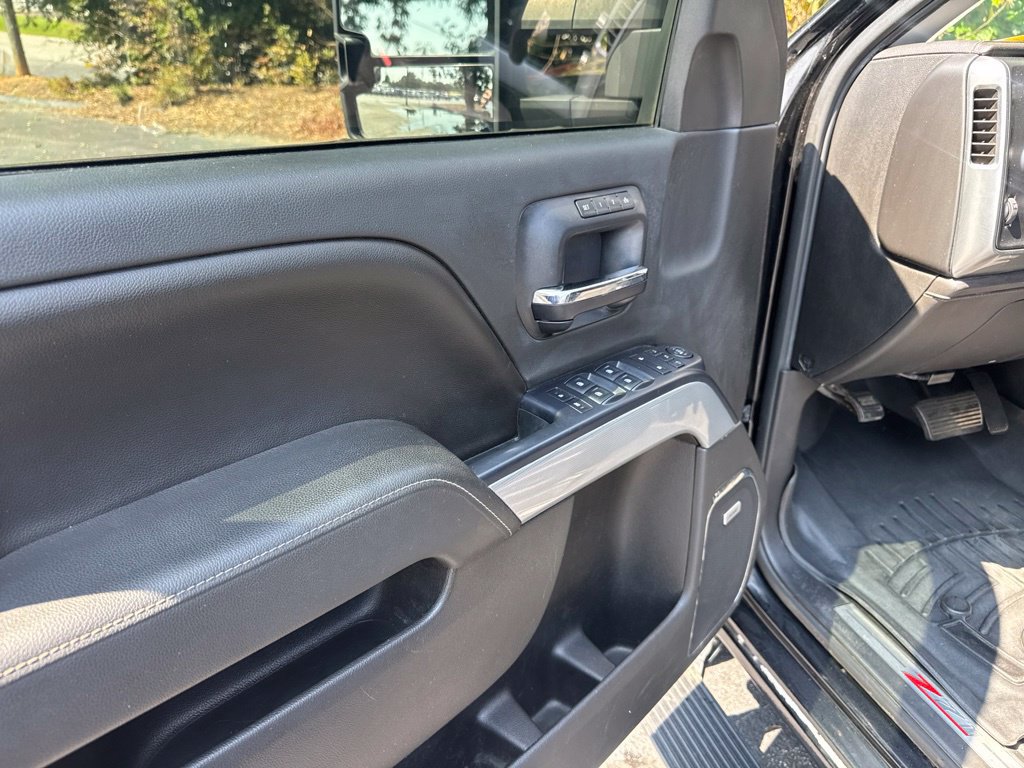 Used 2015 Chevrolet Silverado 2500 LTZ w/ Duramax Plus Package AWD/4WD image 19