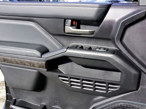 Used 2024 Toyota Tacoma Limited image 22