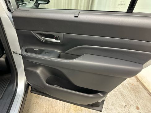 Used 2024 Toyota Grand Highlander Platinum image 31