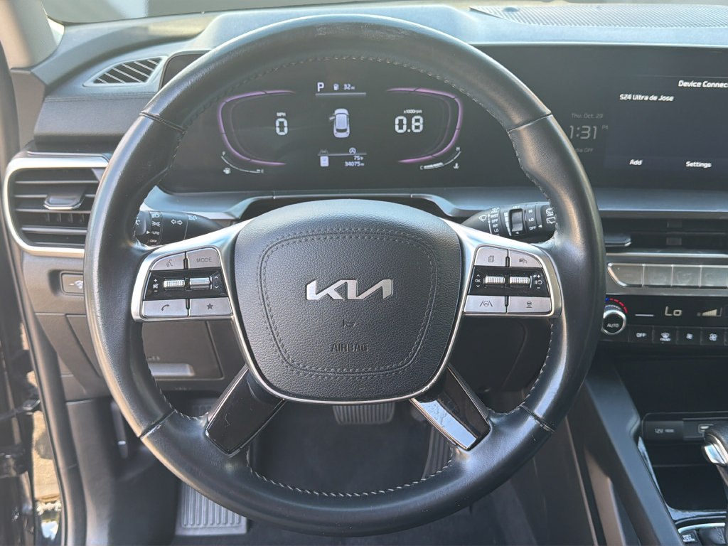 Used 2024 Kia Telluride LX FWD image 23