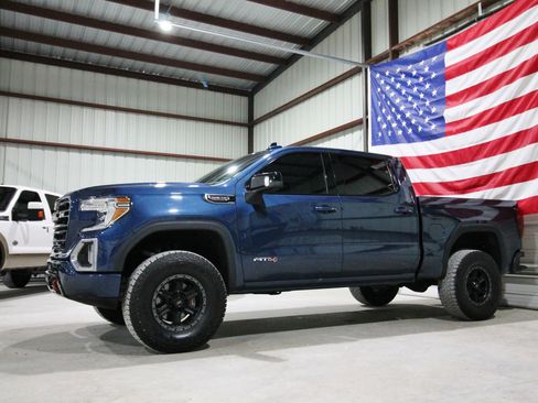 Used 2019 GMC Sierra 1500 AT4 w/ AT4 Premium Package AWD/4WD image 4