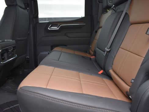 New 2025 Chevrolet Silverado 1500 High Country image 16