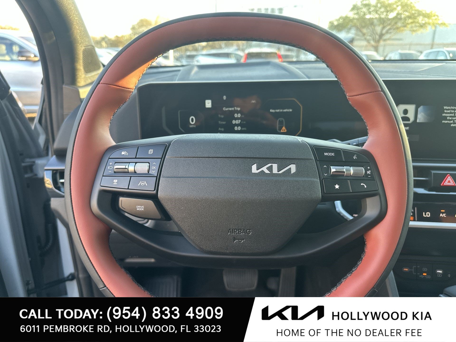 New 2026 Kia Sportage SX FWD image 13