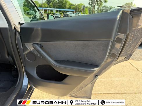 Used 2023 Tesla Model Y Long Range AWD/4WD image 17