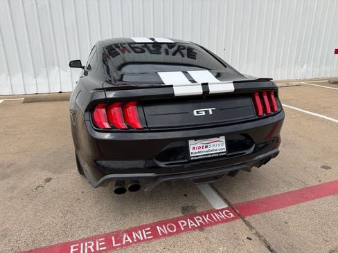 Used 2018 Ford Mustang GT Premium RWD image 5