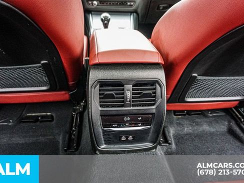 Used 2022 BMW 330i Sedan w/ Driving Assistance Package image 31